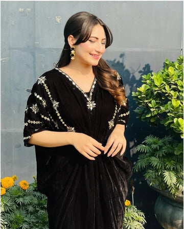 Zarnoor Velvet Kaftan