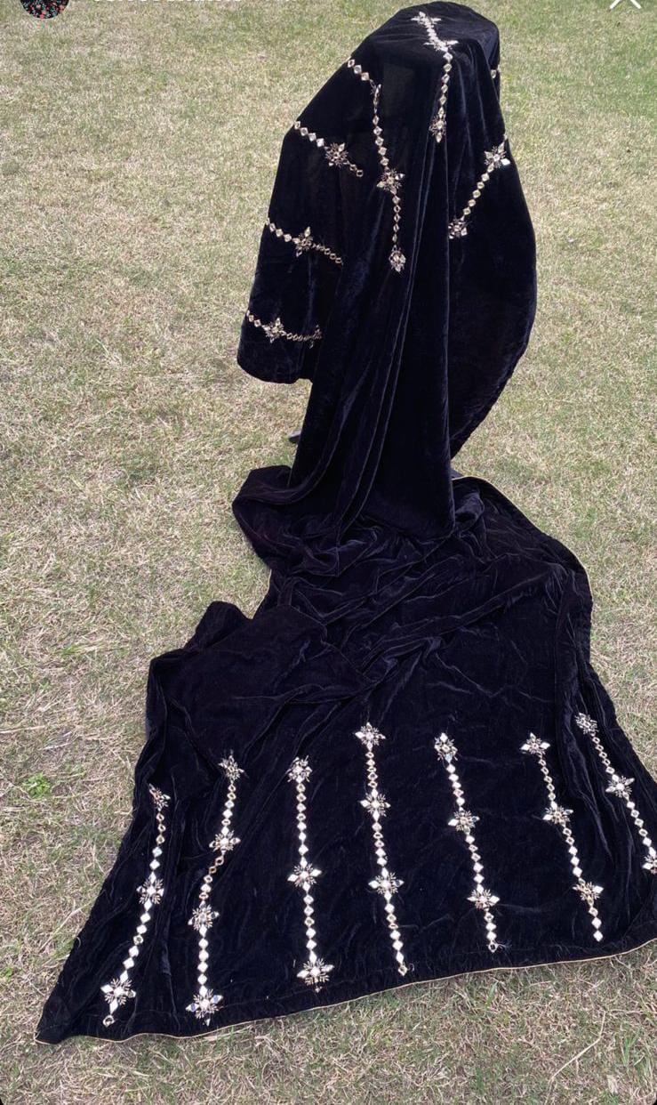 VELVET MIRROR SHAWL