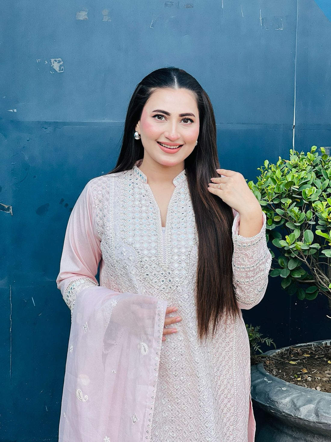 Cotton Net Suit With Offwhite Embroidery &amp; Pearls Work (3pcs)