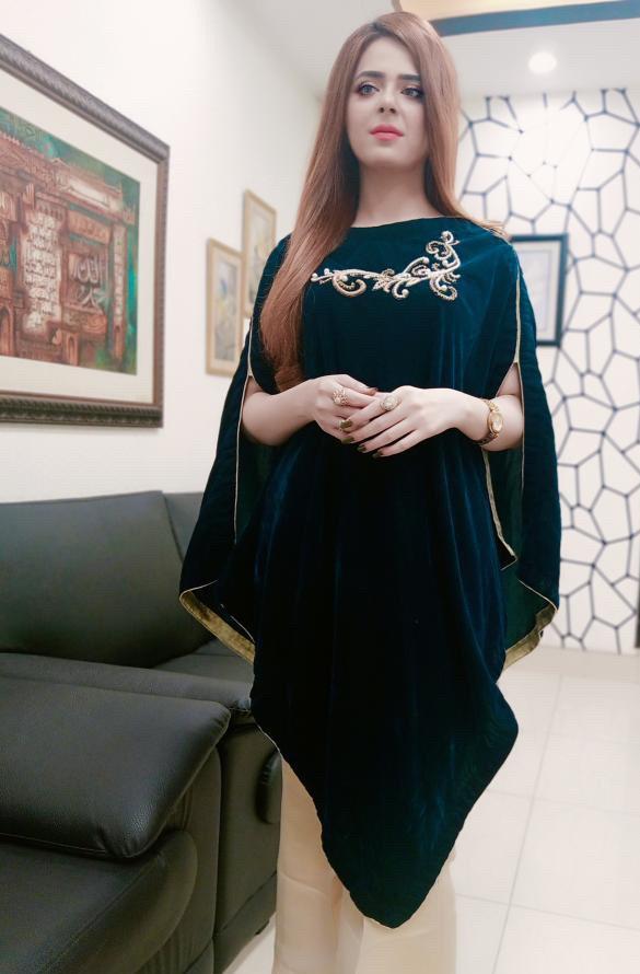 Pari Velvet cape
