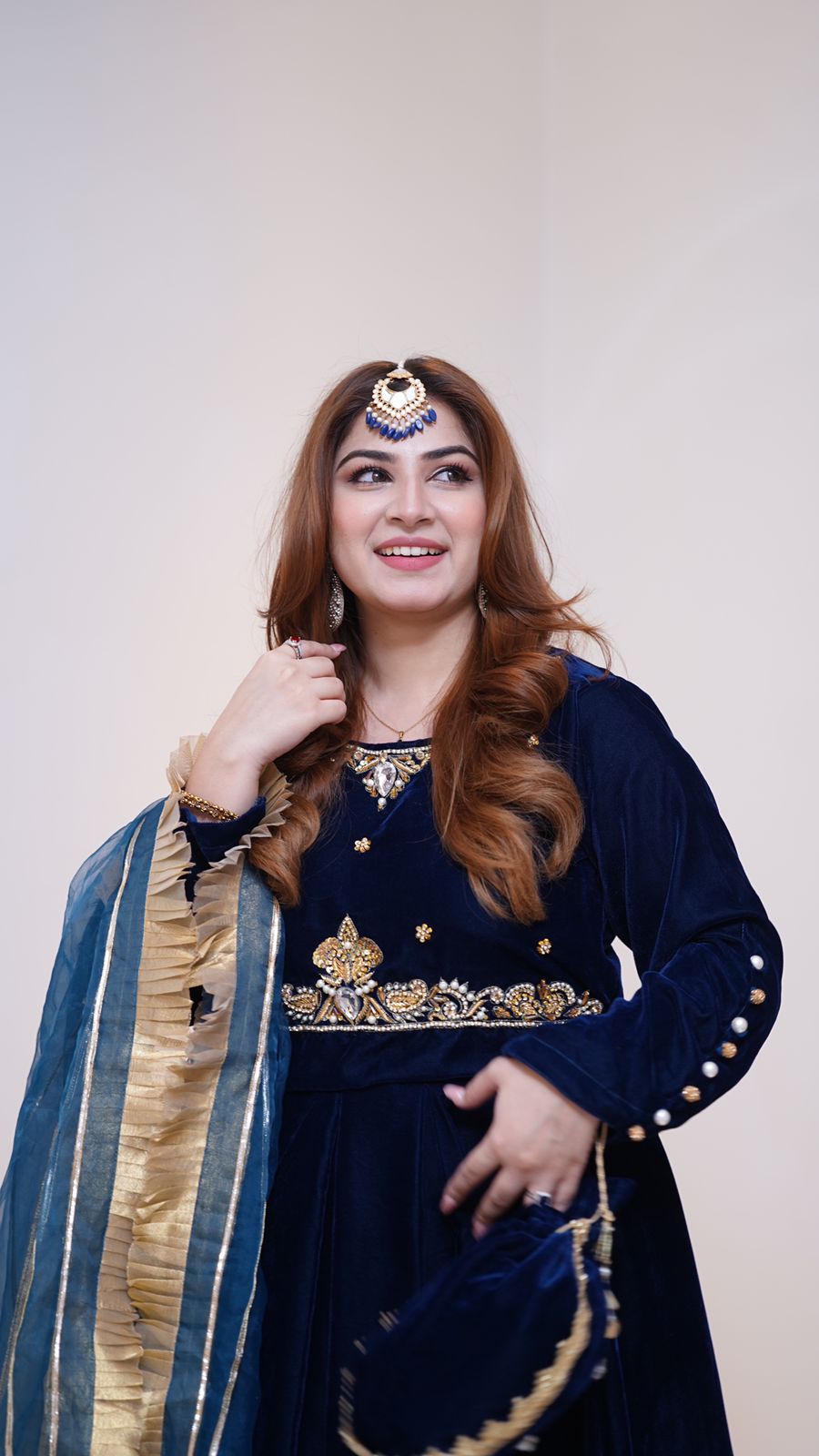 Naubahar Velvet Lehnga
