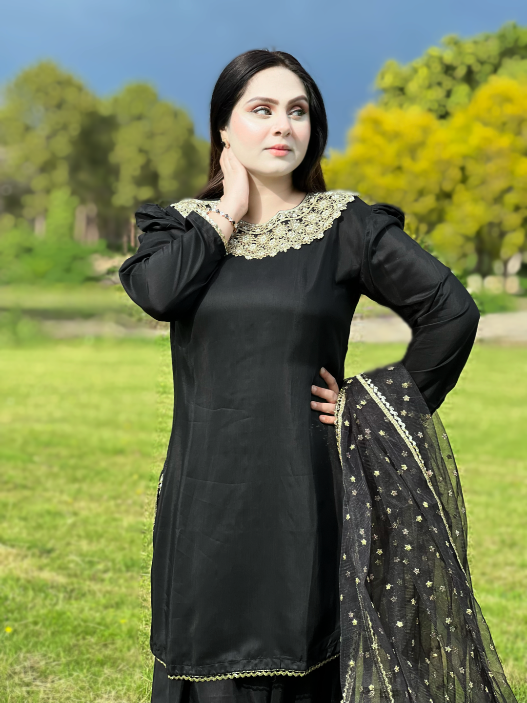 RÉHANA Farshi Shalwar Set