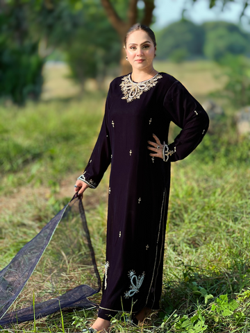Mehwar Velvet Suit
