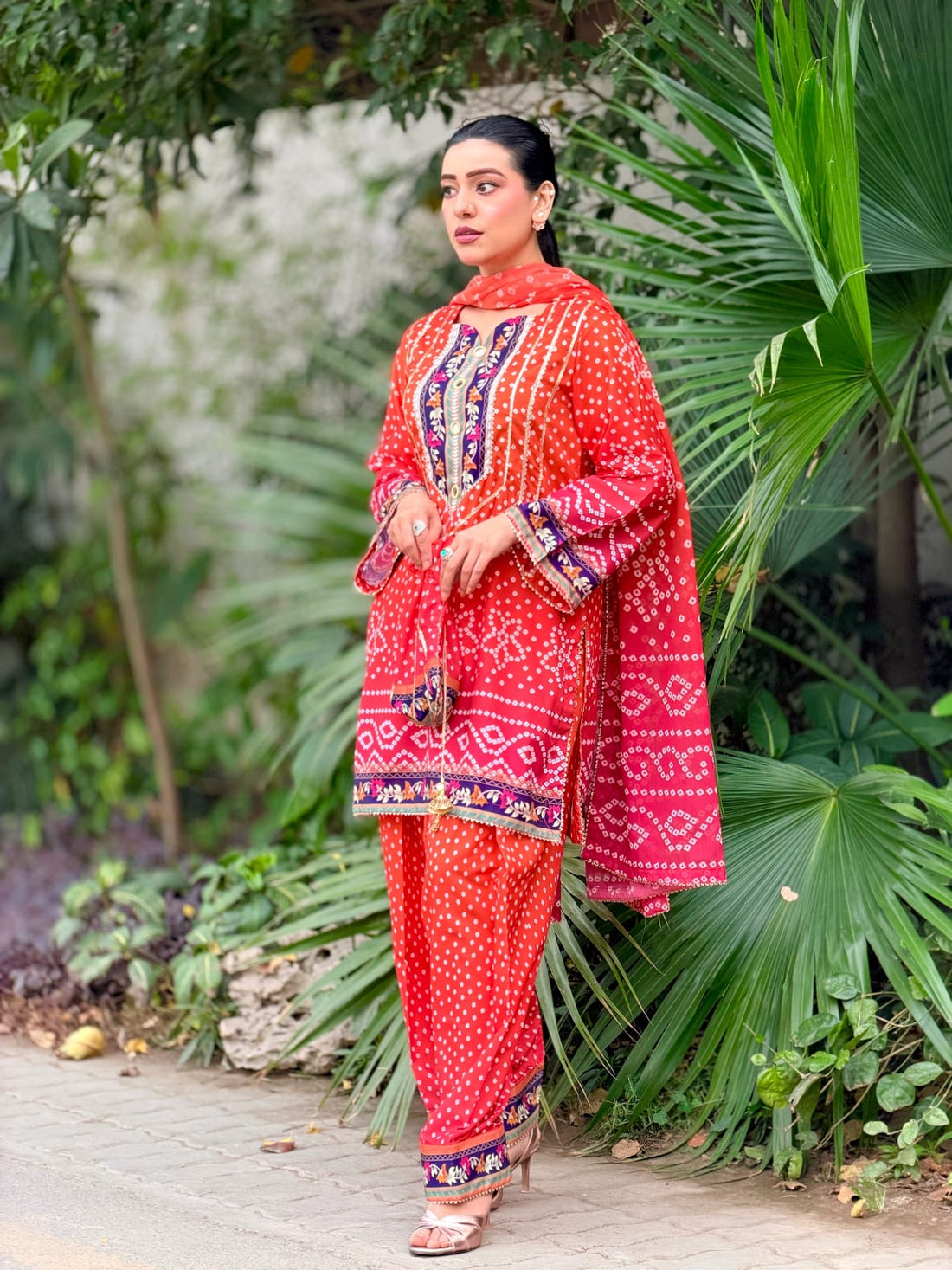 Abeer Chunri Dress 3pc Suit