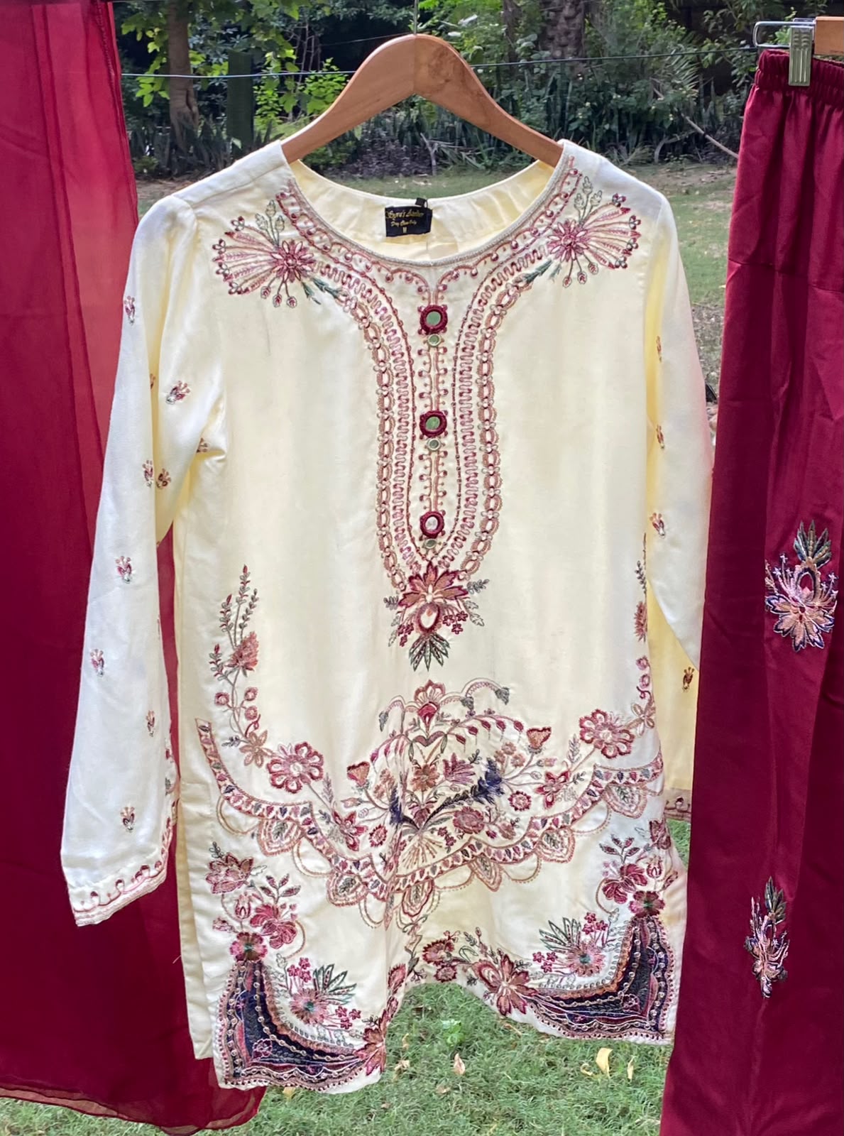 Luxe Loom 3-Piece Dhanak Farshi Suit by Syra's Atelier — outfit image 8